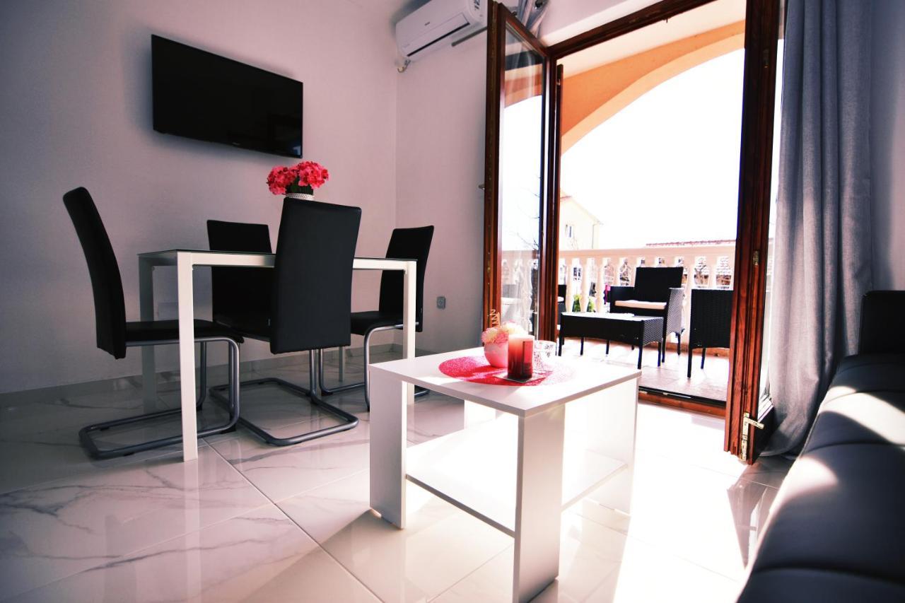 Apartments Samac Sibenik Ngoại thất bức ảnh